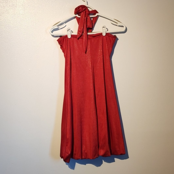 🍋 Halter Red Dress 🍋 - Picture 2 of 3